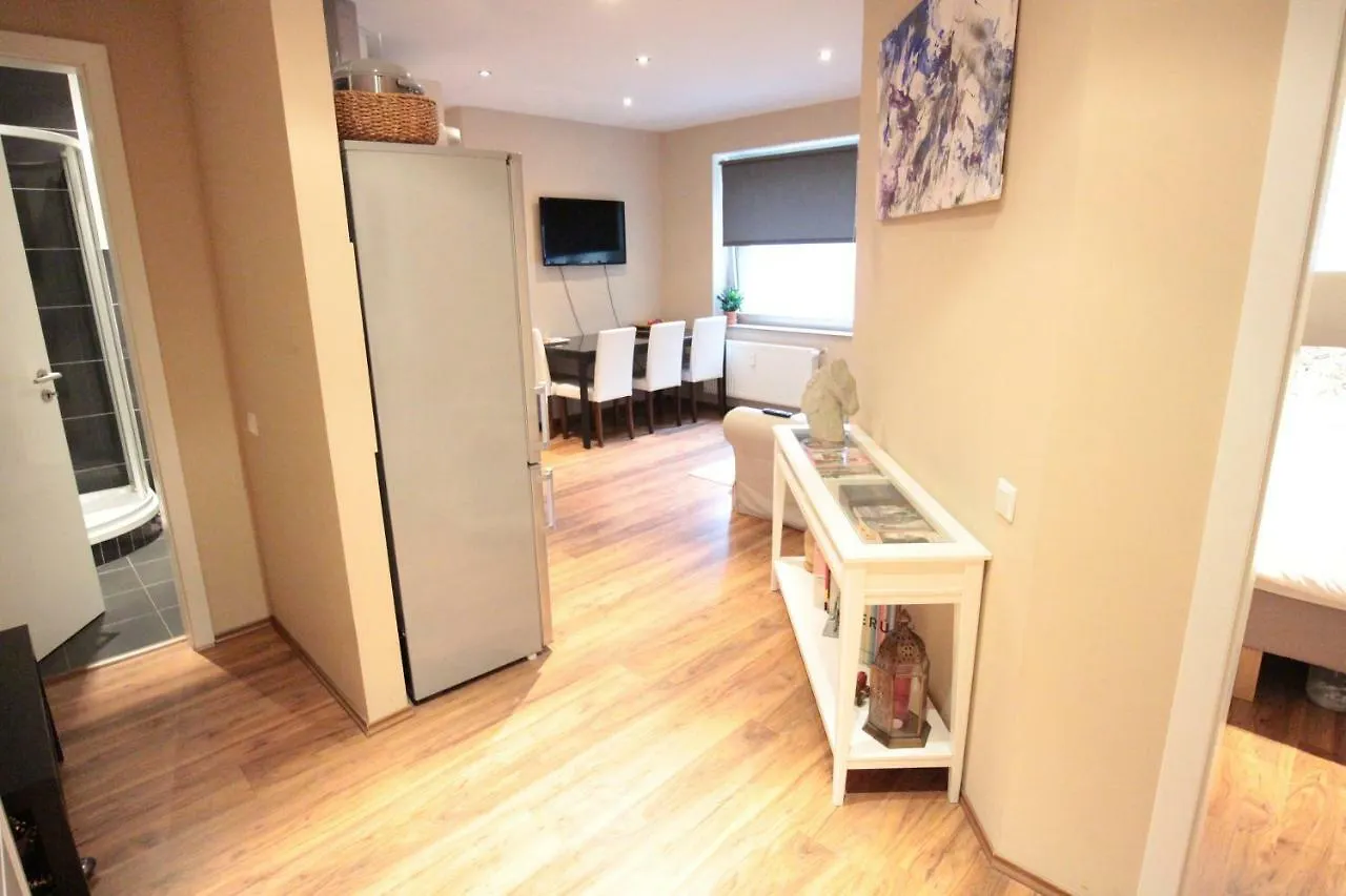Wifi Apartment Konigsallee Düsseldorf Deutschland